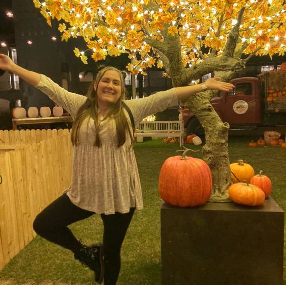 Meet your Posher, Michele - Picture 1 of 1